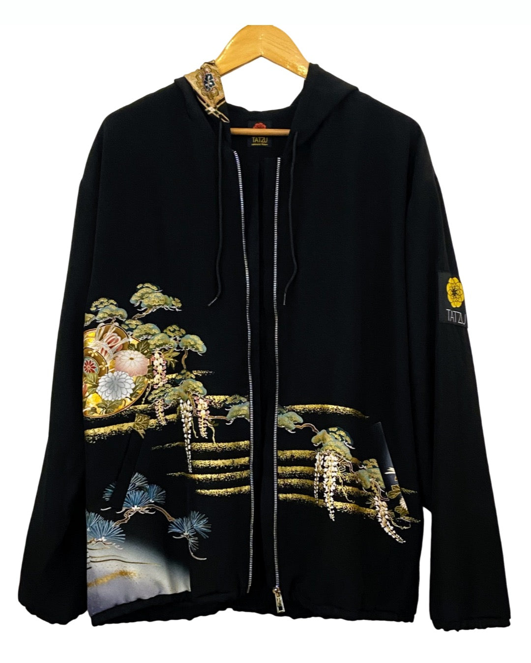 TATZU Remade Black Tomesode Kimono Zipper Hoodie｜Midnight Pine Reverie