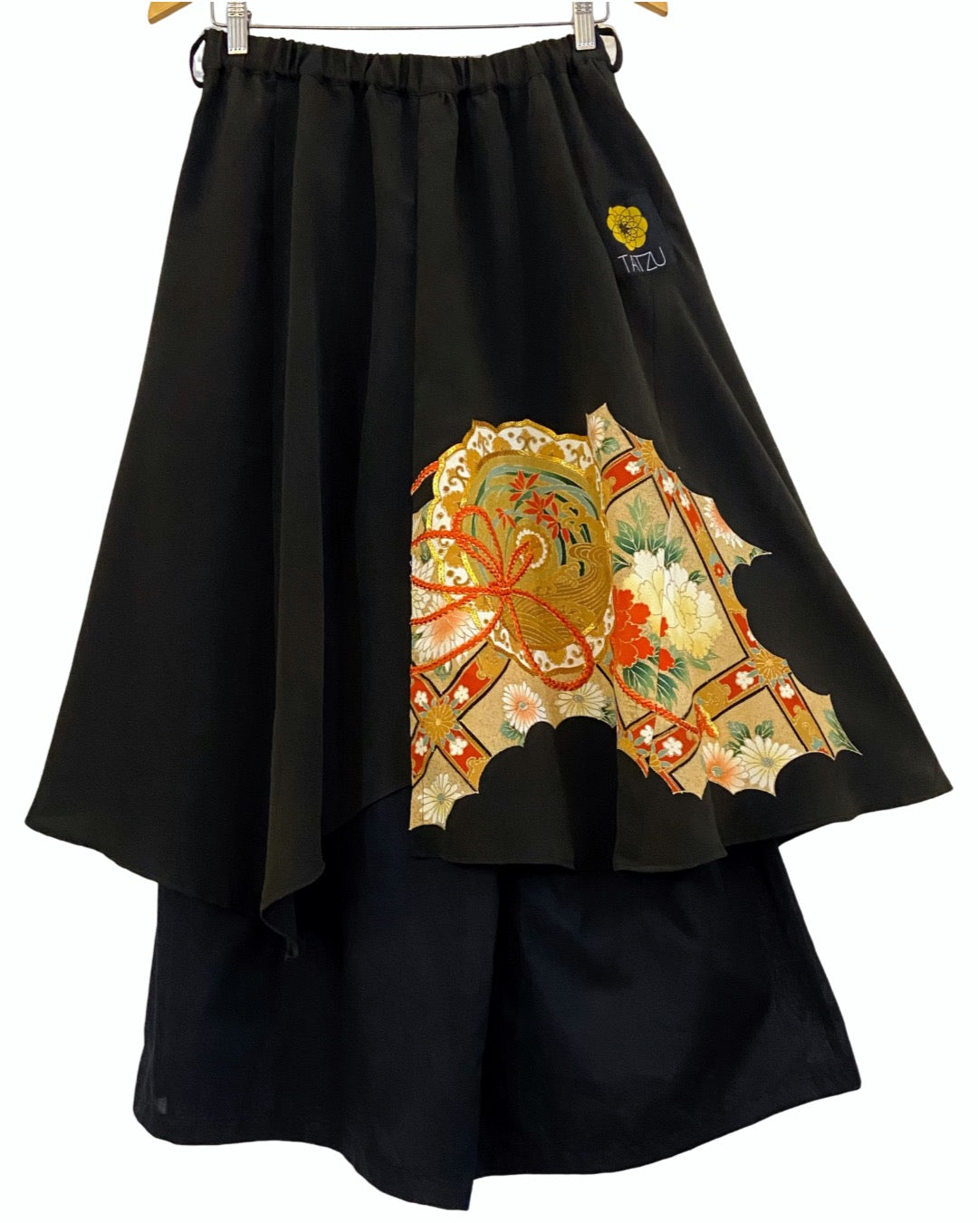 TATZU 黒留袖リメイク アシンメトリー ドレープレイヤード スカート&パンツ - Edition I / Remade Kurotomesode Asymmetry Drape Layered Skirt
