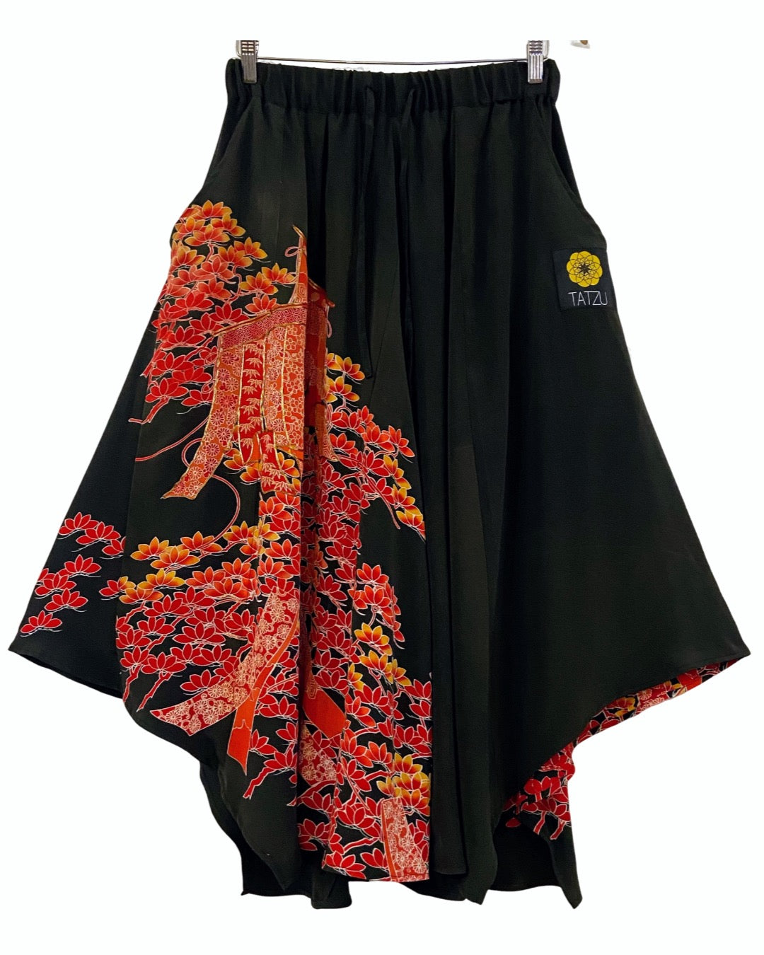 TATZU 黒留袖リメイク サルエルワイドパンツ / Remade Kurotomesode Sarouel Wide Pant | Made to Order