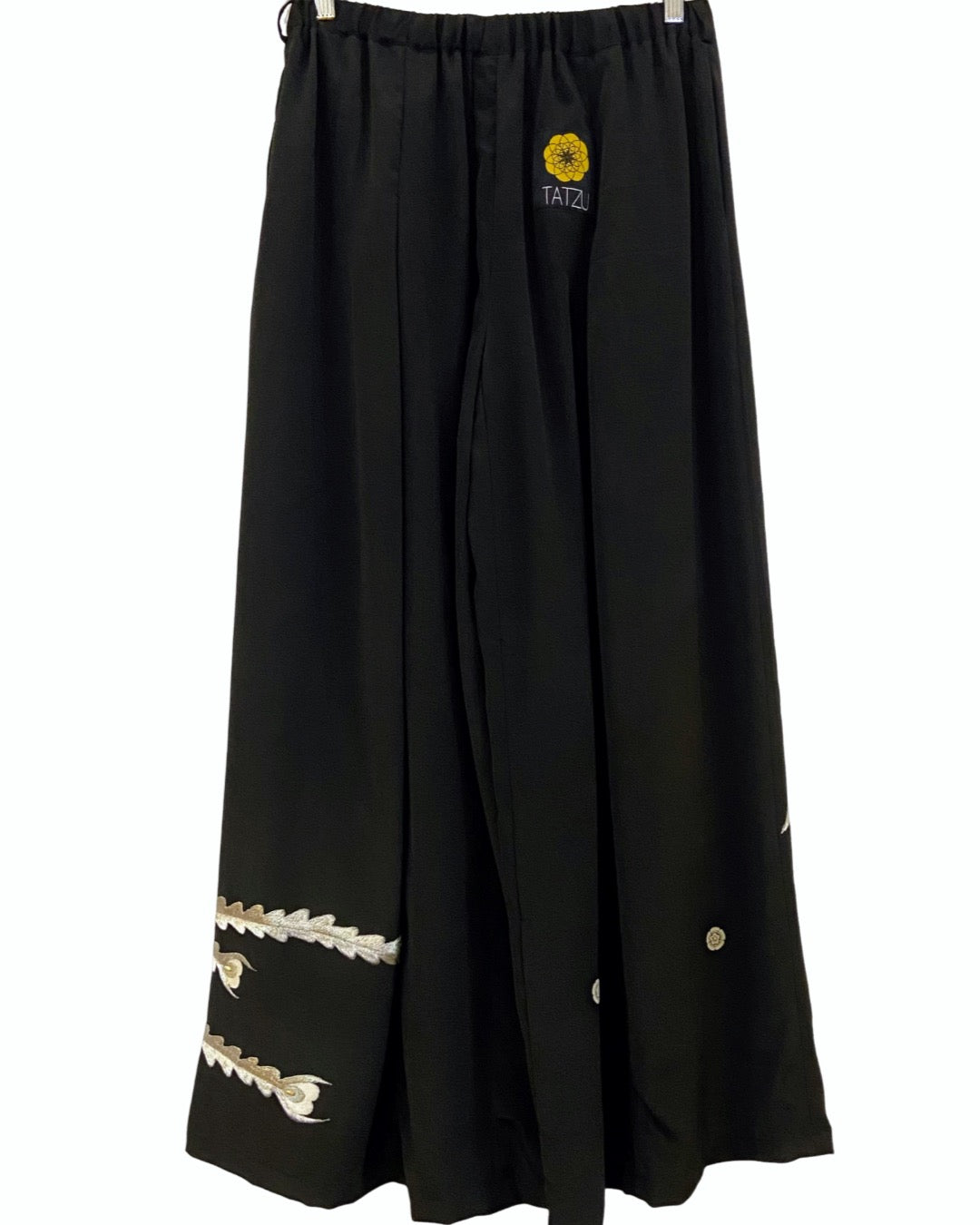 TATZU 黒留袖リメイク サルエル ワイドパンツ  / Remade Kurotomesode Sarouel Wide Pants｜Made to Order