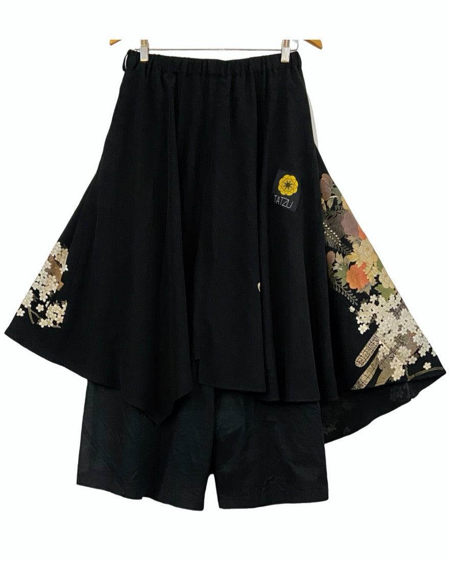 TATZU 黒留袖リメイク アシンメトリー ドレープレイヤード スカート＆パンツ / Remade Kurotomesode Asymmetric Draped Layered Skirt & Pants | Made to Order