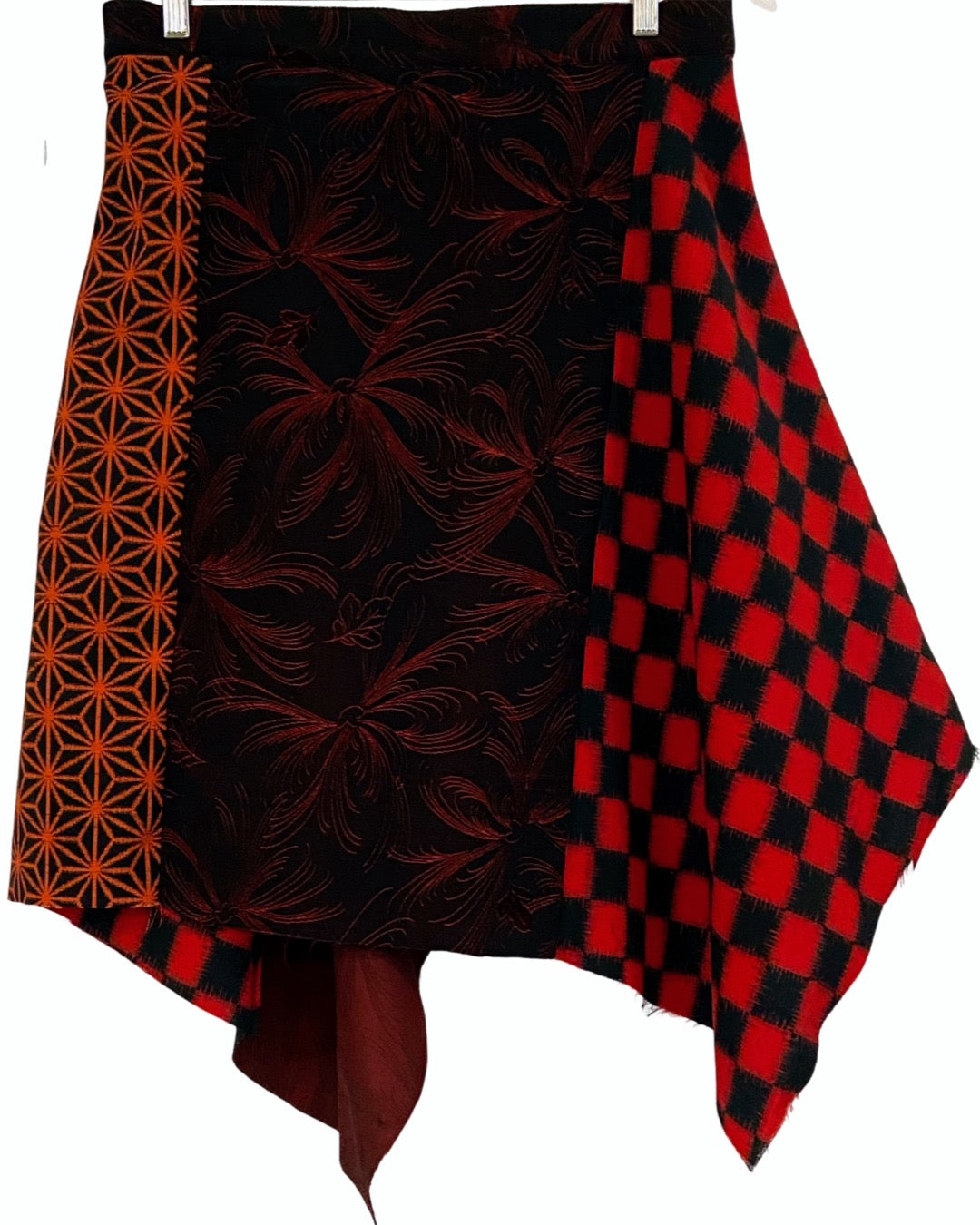 TATZU 着物リメイク アシンメトリー レイヤード 巻きスカート｜Crimson Check Rebellion / Remade Kimono Asymmetry Layered Wrap Skirt