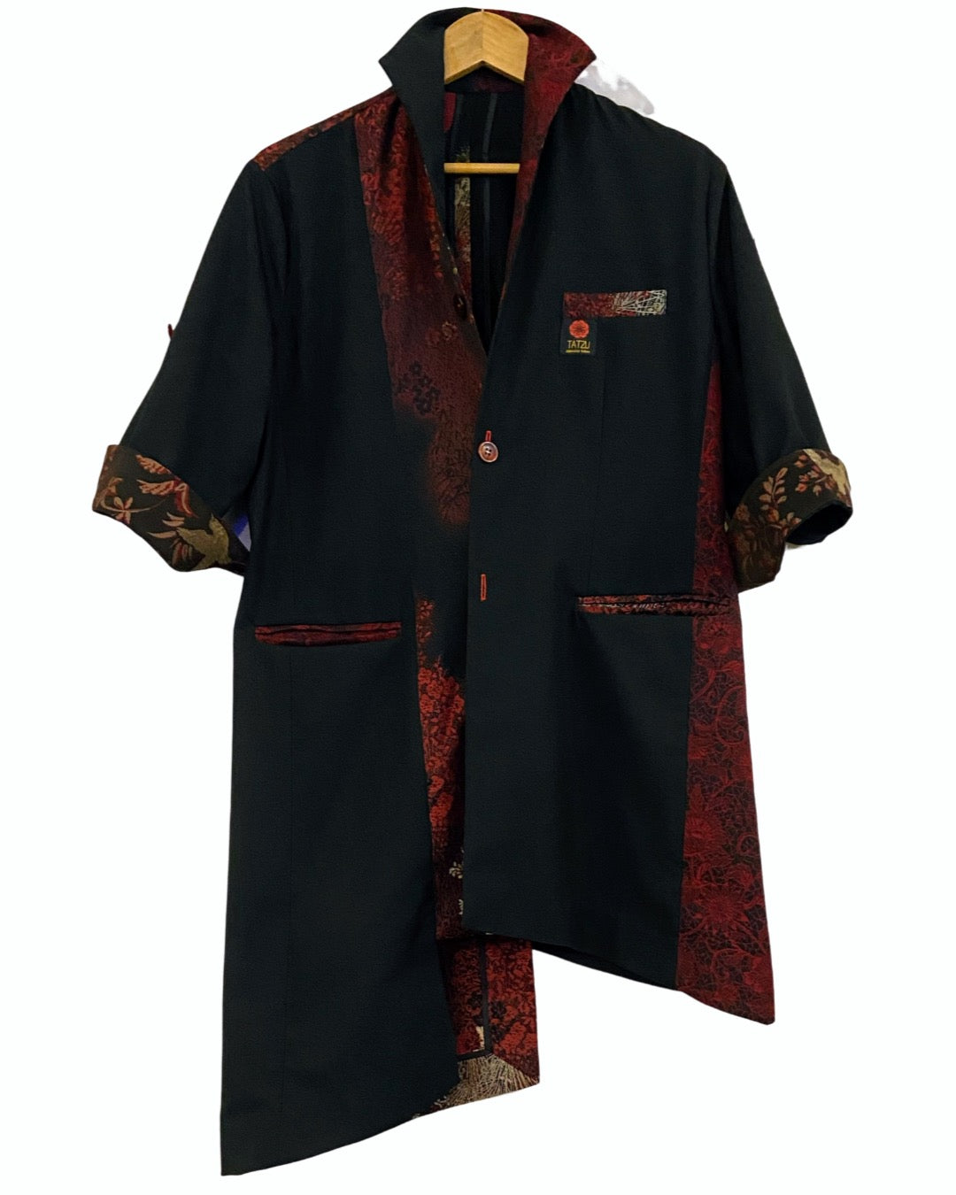 TATZU 着物リメイク スタンドカラー アシンメトリー バイカラー ロングジャケット｜Crimson Static Obsidian / Remade Kimono Stand Collar Asymmetry Bi-Color Long Jacket