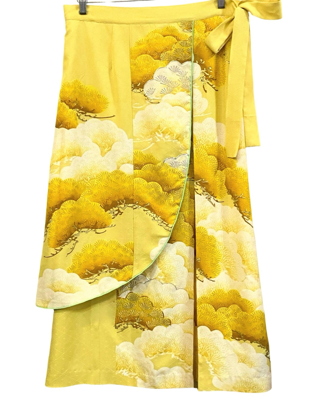 TATZU 着物リメイク セットアップ ペプラムトップス＆アシンメトリーラップスカート｜Golden Auspicious Pine / Remade Kimono Set-Up