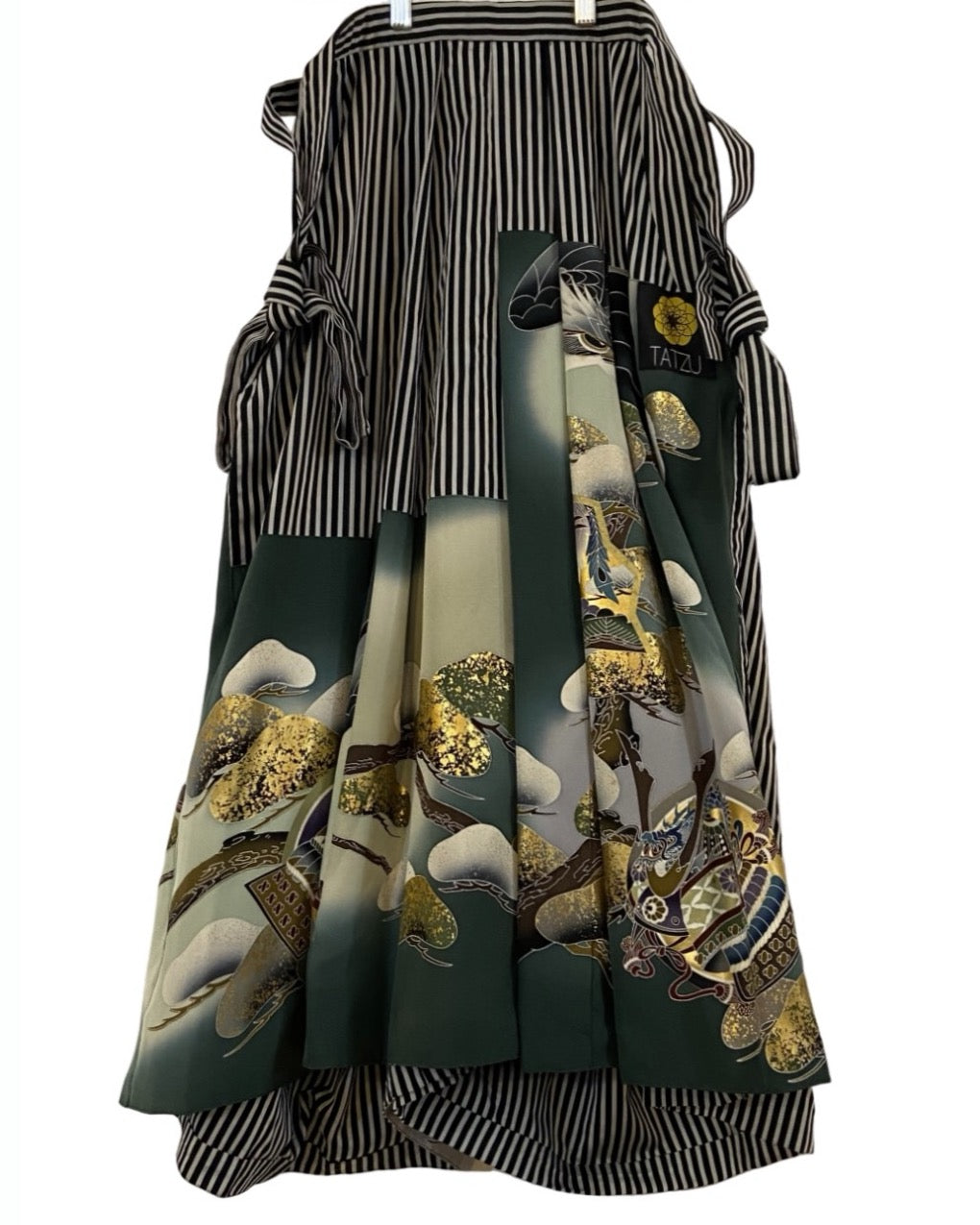 TATZU 着物リメイク パッチワーク ストライプ袴 / Remade Kurotomesode Patchwork Stripe Hakama