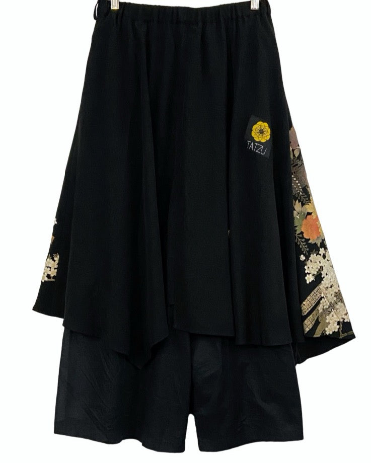 TATZU 黒留袖リメイク アシンメトリー ドレープレイヤード スカート＆パンツ / Remade Kurotomesode Asymmetric Draped Layered Skirt & Pants | Made to Order