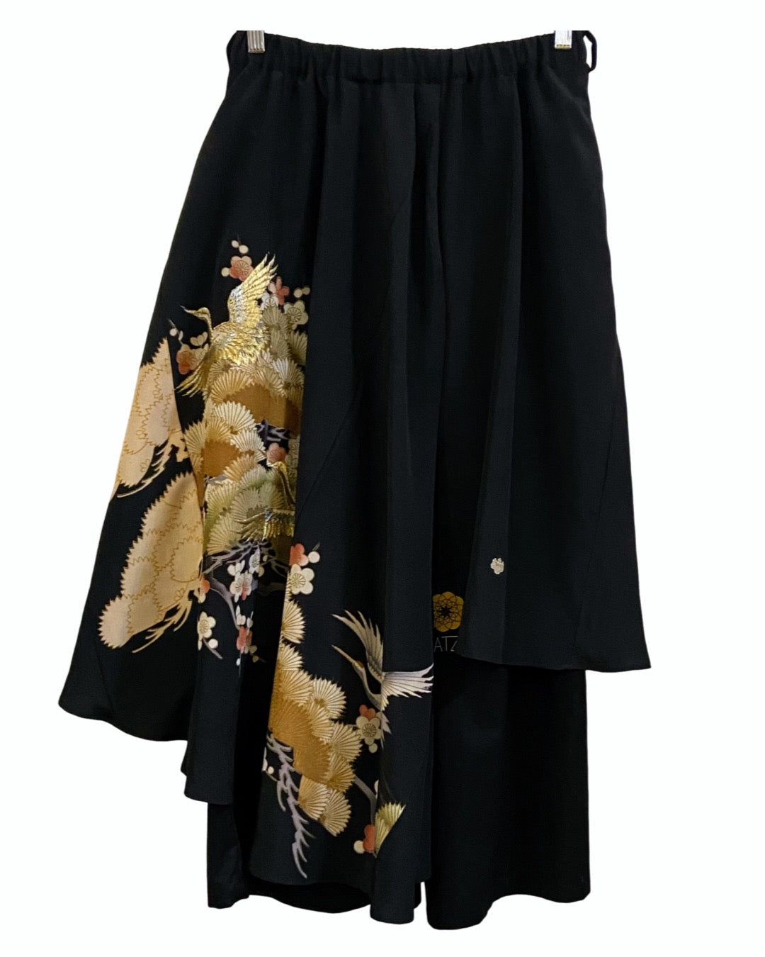 NEO SAMURAI アシンメトリードレープスカートパンツ｜黒 × 鶴・松