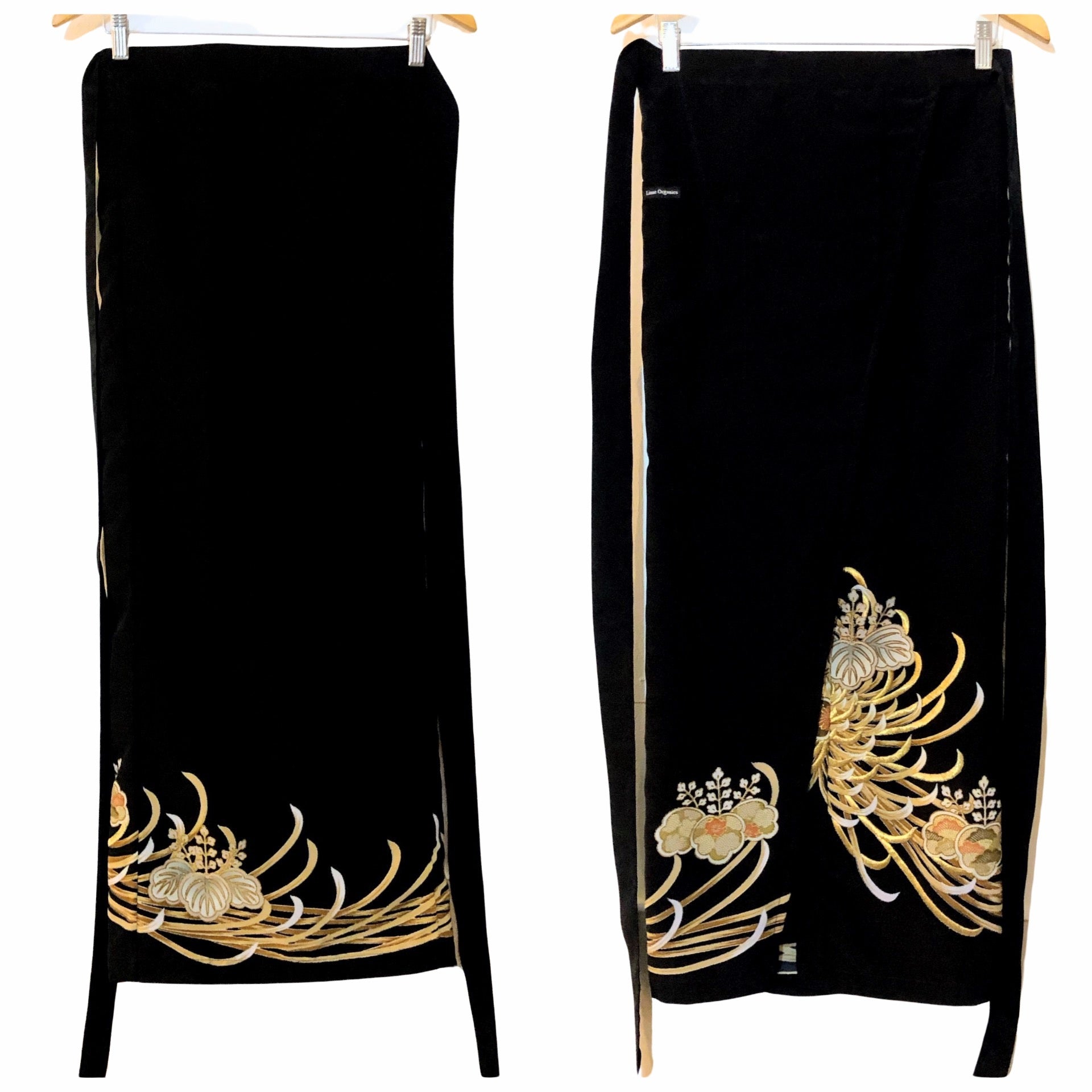 シェフ ロングエプロン

◎素材
表地：黒留袖　裏地：コットン

◎デザイン
・ウエスト 紐結び　・両側フロントアウトポケット　・後ろアシンメトリー裾　・総裏

◎お手入れ
ドライクリーニングのみ